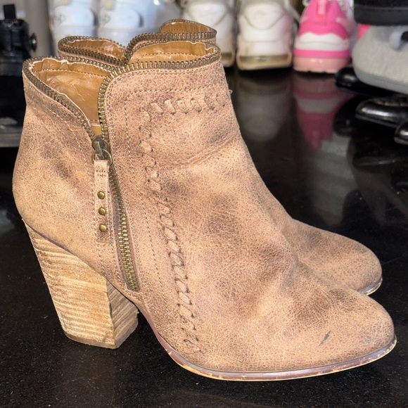 Daisy Fuentes Shoes - Daisy Fuentes distressed brown faux leather ankle booties